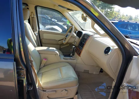 2006 Ford Explorer Eddie Bauer из США, поврежденный, VIN 1FMEU74E96UA36405